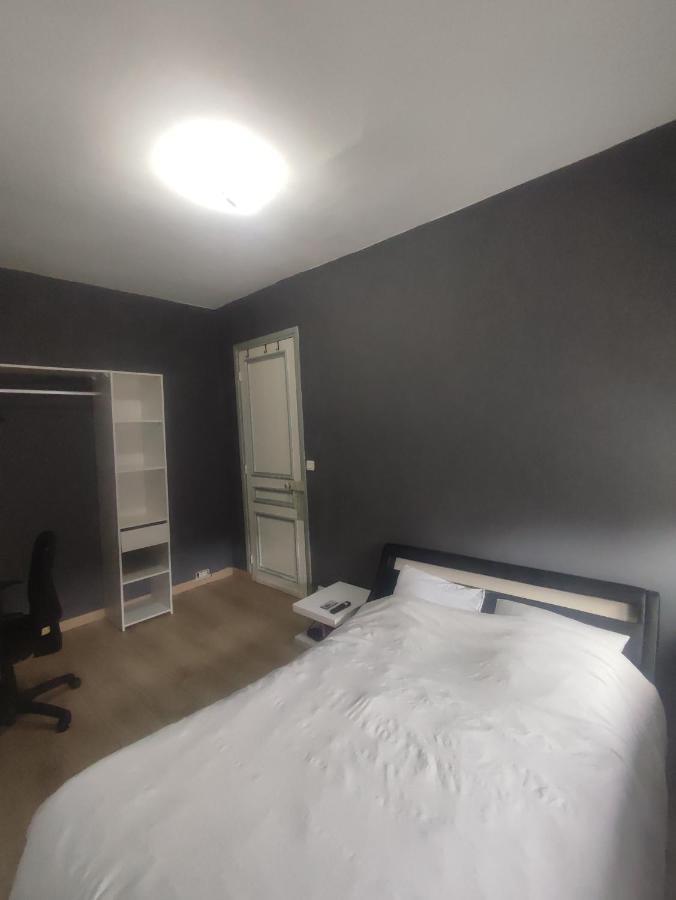 דירות ליל Chambre Prive Dans Une Maison Avec Terrasse Et Jardin Salles De Bain Partagees מראה חיצוני תמונה